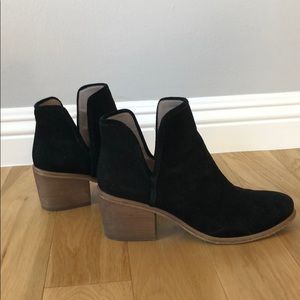 Hinge suede booties